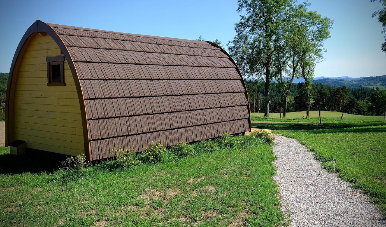 Les Roulottes De La Ferme Des Chanaux Saint-Julien-d'Ance Экстерьер фото